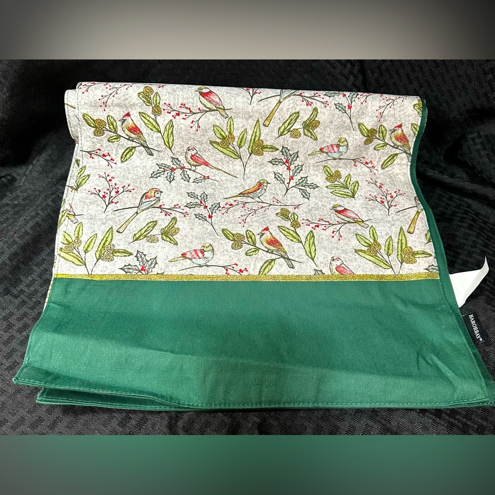 Christmas Holiday Reversible Table Runner Harorbay Brand